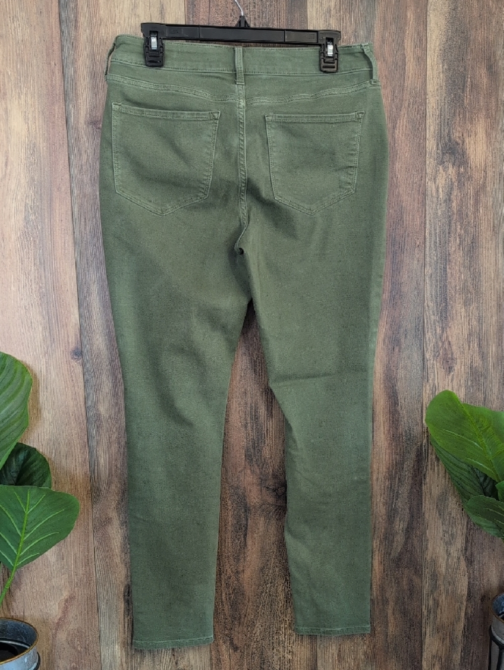 Old Navy Green Rockstar Super Skinny Mid Rise Jeans 12 F296